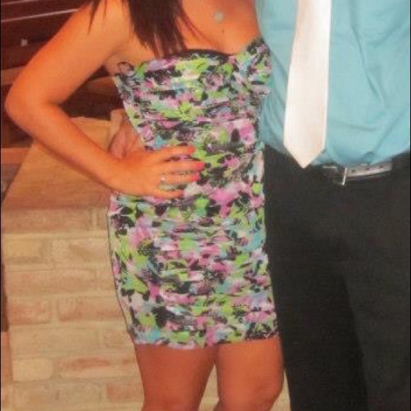 Strapless multi colored dress! Size 9 - Picture 7 of 7